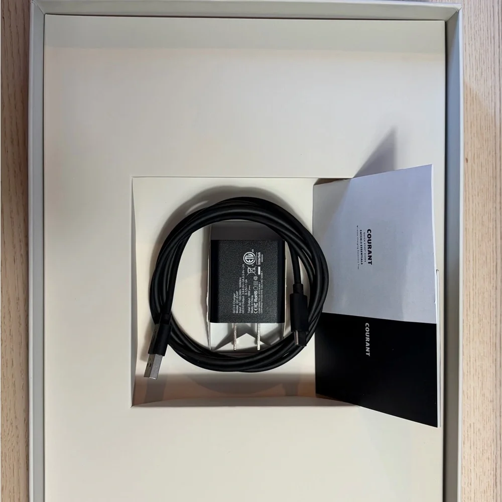 Oura Essentials Wireless Charger - Black